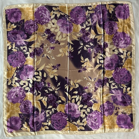 2244- Women’s Floral Scarf Purple & Cream  NWT 34.5”x34.5” NWT - Picture 2 of 10